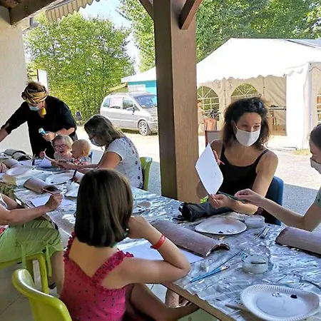 Kamp alanı Mobil-home, Animaux Admis - 4 Pers. - Api-1-52-2358 *